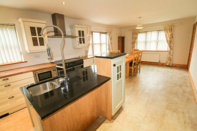 eyJidWNrZXQiOiJtZWRpYW1hc3Rlci1zM2V1IiwiZWRpdHMiOnsicmVzaXplIjp7ImZpdCI6Imluc2lkZSIsIndpZHRoIjoxMjAwLCJoZWlnaHQiOjEyMDB9fSwib3V0cHV0Rm9ybWF0IjoianBlZyIsImtleSI6IjMvNC8zNGJmMTM5MWRlMjExNzJkN2EzMDE5ZTViNTU1ZjcyOS5qcGcifQ==