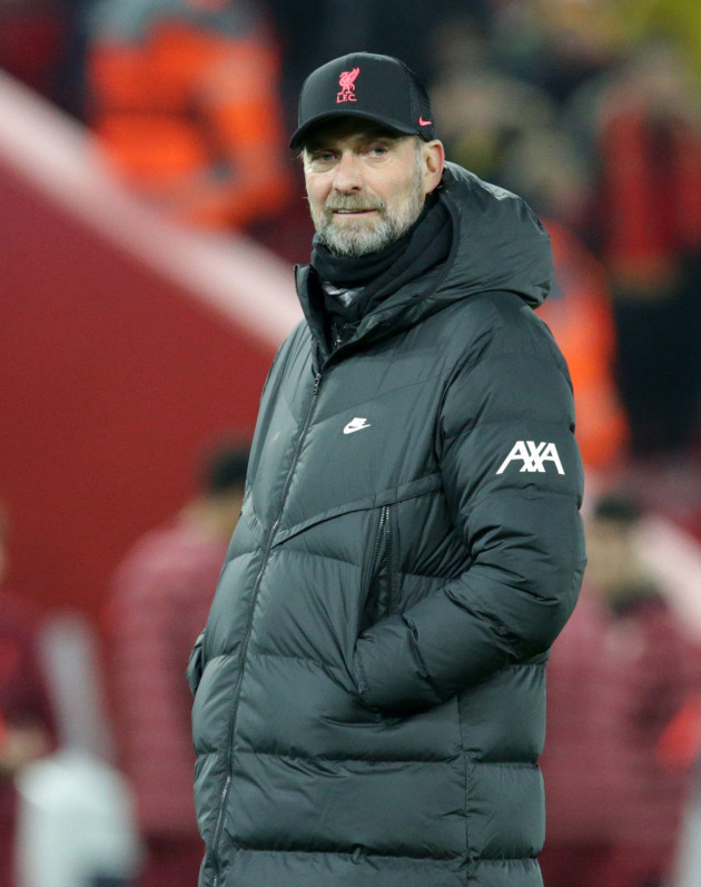 8th-march-2022-anfield-liverpool-england-champions-league-football-liverpool-versus-inter-milan-liverpool-manager-jurgen-klopp-watches-his-players-warming-up