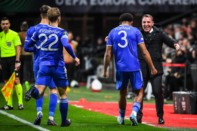 rennes-france-17th-mar-2022-wesley-fofana-of-leicester-city-celebrate-his-goal-with-teammates-and-brendan-rodgers-of-leicester-city-during-the-uefa-conference-league-round-of-16-2nd-leg-football