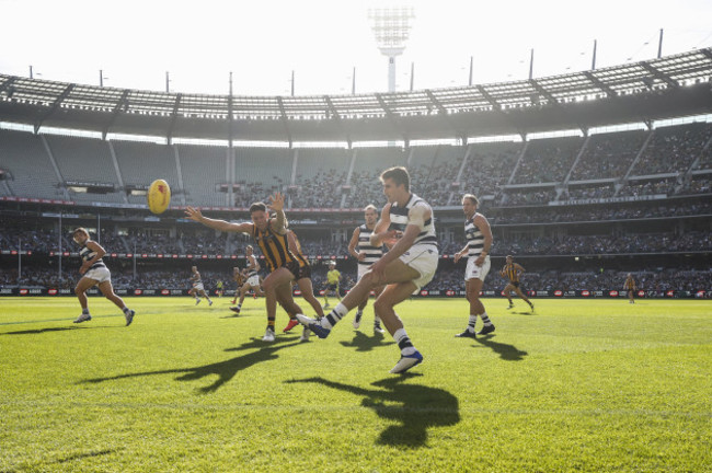 afl-cats-hawks