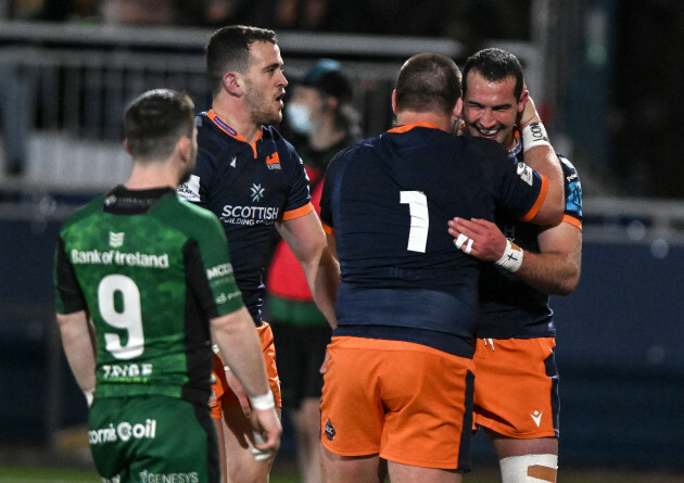 henry-immelman-celebrates-scoring-a-try