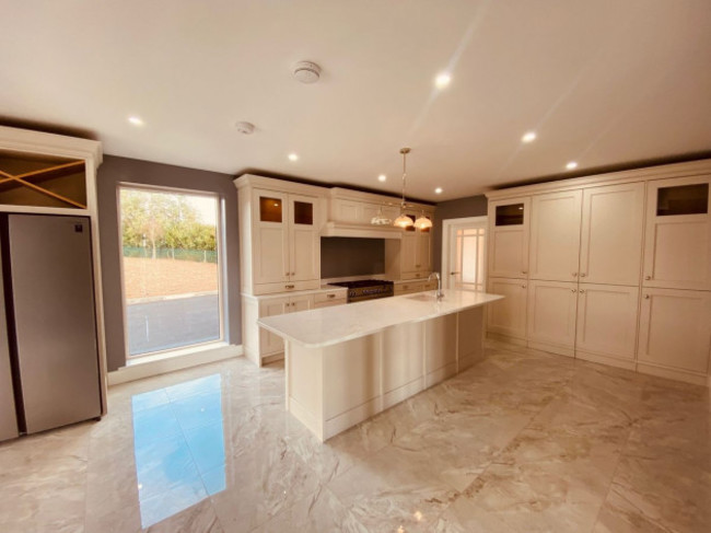 eyJidWNrZXQiOiJtZWRpYW1hc3Rlci1zM2V1IiwiZWRpdHMiOnsicmVzaXplIjp7ImZpdCI6Imluc2lkZSIsIndpZHRoIjoxMjAwLCJoZWlnaHQiOjEyMDB9fSwib3V0cHV0Rm9ybWF0IjoianBlZyIsImtleSI6IjQvNC80NDg1OGMxOTYxZWFjOGQ0MWMyMjcyNTFlMzdjZmQ5Mi5qcGcifQ==