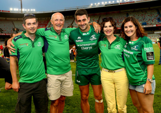 tiernan-ohalloran-with-is-family-after-the-game