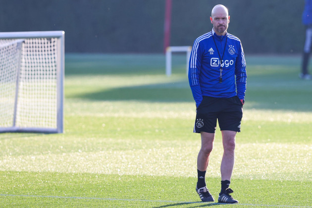 portugal-january-3-coach-erik-ten-hag-of-ajax-during-the-training-session-ajax-on-day-1-at-quinta-do-lago-on-january-3-2022-in-portugal-photo-by-ben-galorange-pictures
