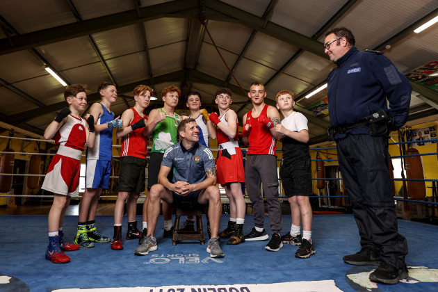 eric-donovan-and-sean-omahony-alongside-young-members-of-saint-michaels-boxing-club-athy