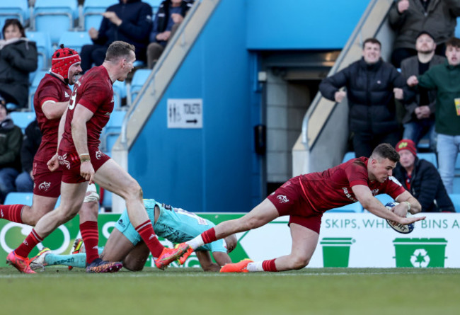 shane-daly-scores-a-try