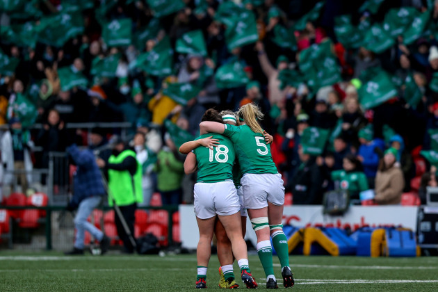 katie-odwyer-and-sam-monaghan-celebrate-at-the-final-whistle