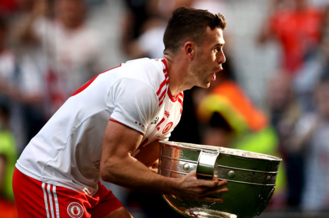 darren-mccurry-with-the-sam-maguire