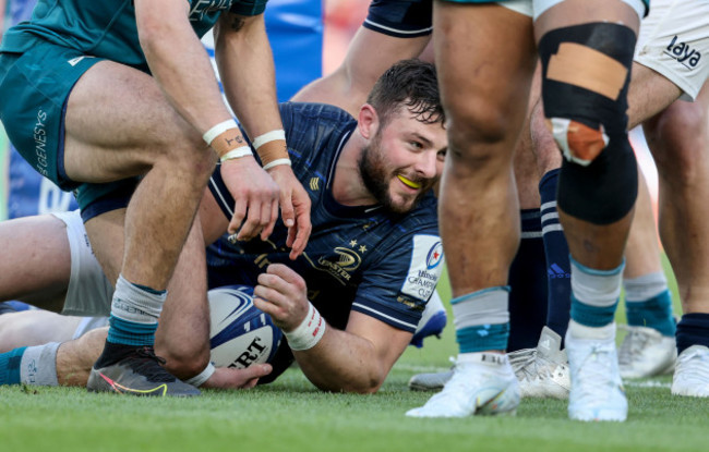 robbie-henshaw-celebrates-scoring-their-second-try