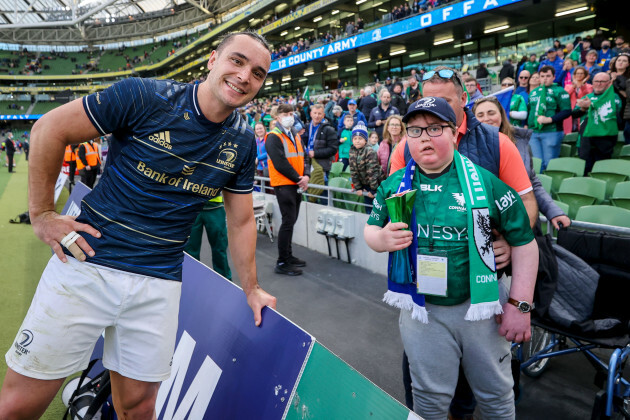 james-lowe-gives-his-heineken-star-of-the-match-award-to-young-fan-adam-reddington