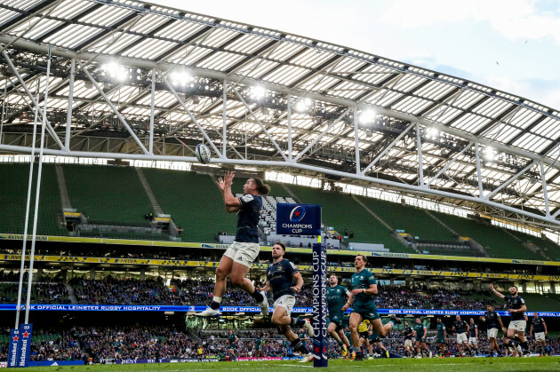 james-lowe-catches-the-ball-to-score-a-try