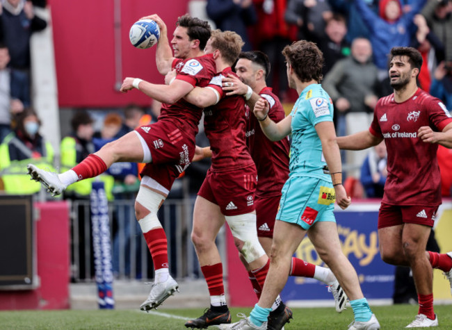 joey-carbery-celebrates-after-scoring-a-try-with-mike-haley