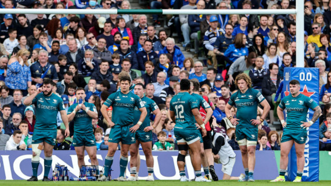 the-connacht-team-dejected-under-the-posts-after-conceding-another-try