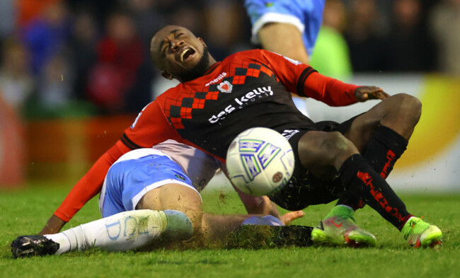 sam-todd-tackles-junior-ogedi-uzokwe