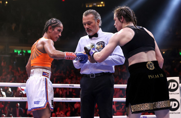 amanda-serrano-and-katie-taylor-touch-gloves-before-the-final-round