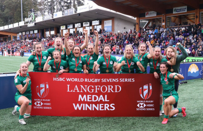 ireland-celebrate-winning-a-bronze-medal