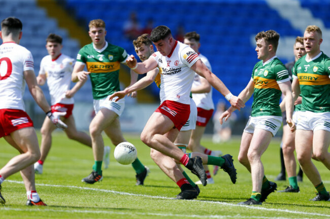 michel-mcgleenan-takes-a-shot