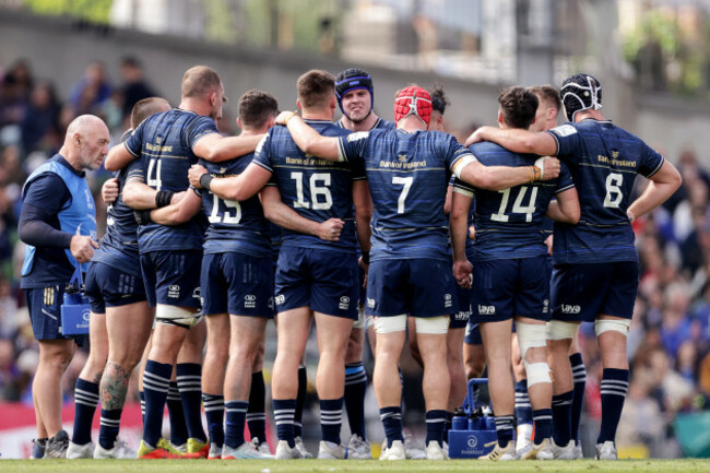 leinster-huddle-during-the-game