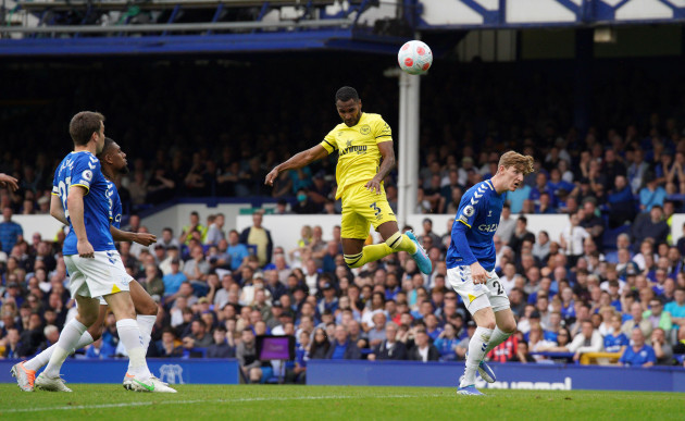 brentfords-rico-henry-heads-in-his-sides-third-goal-to-put-them-3-2-ahead-during-the-premier-league-match-at-goodison-park-liverpool-picture-date-sunday-may-15-2022