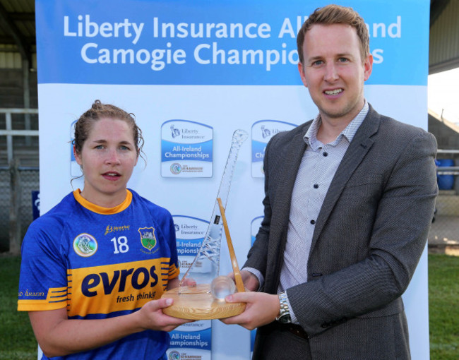 mary-ryan-receives-the-player-of-the-match-award-from-dave-coffey