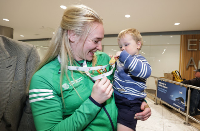 amy-broadhurst-with-her-nephew-zach-broadhurst