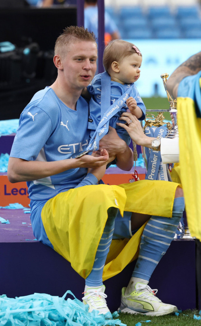 manchester-uk-22nd-may-2022-oleksandr-zinchenko-of-manchester-city-poses-wearing-a-ukrainian-flag-during-the-premier-league-match-at-the-etihad-stadium-manchester-picture-credit-should-read-dar