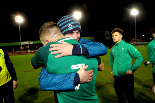 noel-mcnamara-celebrates-with-scott-penny