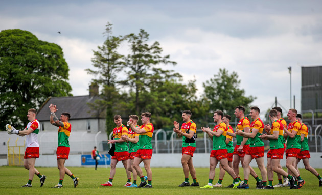 carlow-applaud-fans-after-the-game