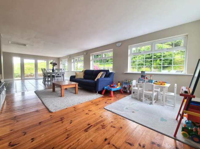 04-06-2022 at 12.30.28Cork