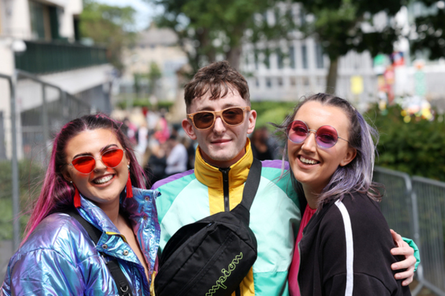 forbidden fruit fans 947