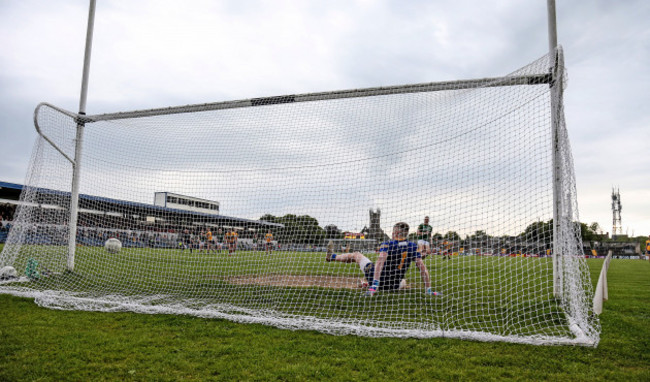 conor-mcgill-scores-a-penalty