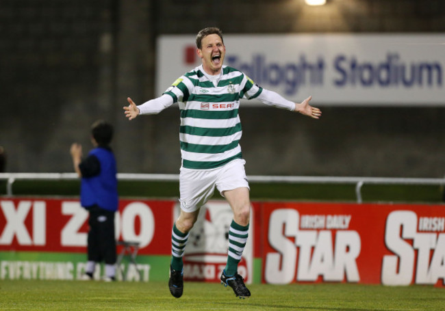 gary-twigg-celebrates-scoring