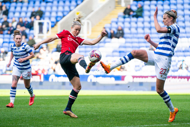 reading-uk-12th-mar-2022-justine-vanhaevermaet-27-reading-and-diane-caldwell-15-manchester-united-battle-for-the-ball-during-the-fa-womens-super-league-game-between-london-city-reading-and-man