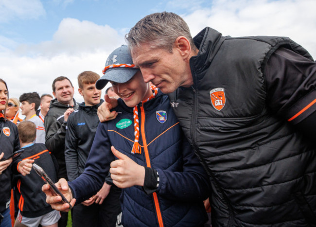 kieran-mcgeeney-with-fans