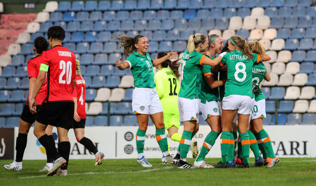 niamh-fahey-celebrates-scoring-their-second-goal-with-teammates