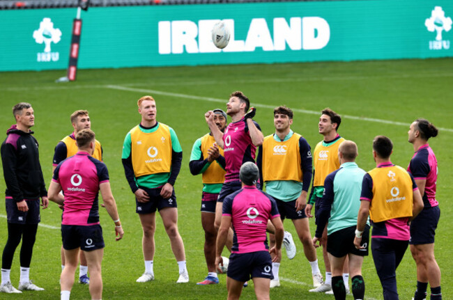 hugo-keenan-heads-the-ball-during-the-captainss-run