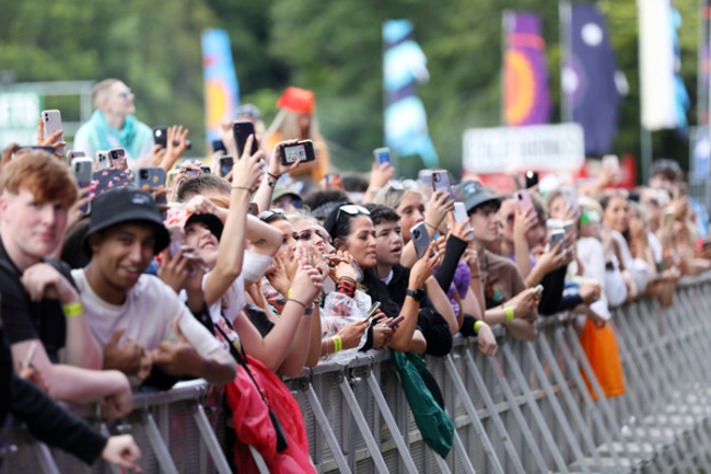 1525 NO FEE Longitude Festival