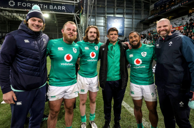 cian-prendergast-finlay-bealham-hugo-keenan-dave-heffernan-bundee-aki-and-peter-wilkins-celebrate-winning