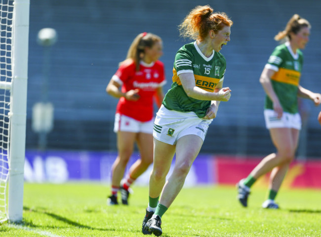 louise-ni-mhuircheartaigh-celebrates-scoring-a-goal