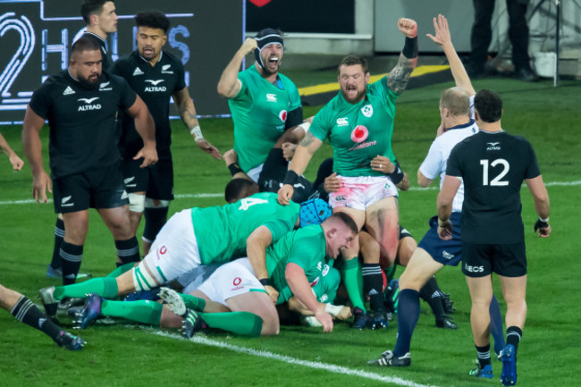 ireland-players-celebrates-as-josh-van-der-flier-scores-his-sides-first-try