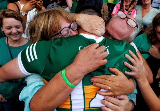 david-clifford-celebrates-with-his-parents-ellen-and-dermot