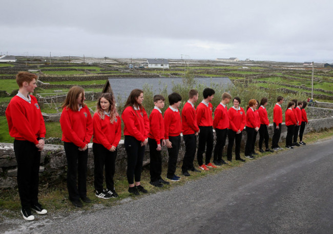 pupils-of-colaiste-naomh-eoin-on-inis-meain-aran-islands-await-the-arrival-of-taoiseach-leo-varadkar-for-a-visit-to-mark-its-establishment-as-a-single-entity-school