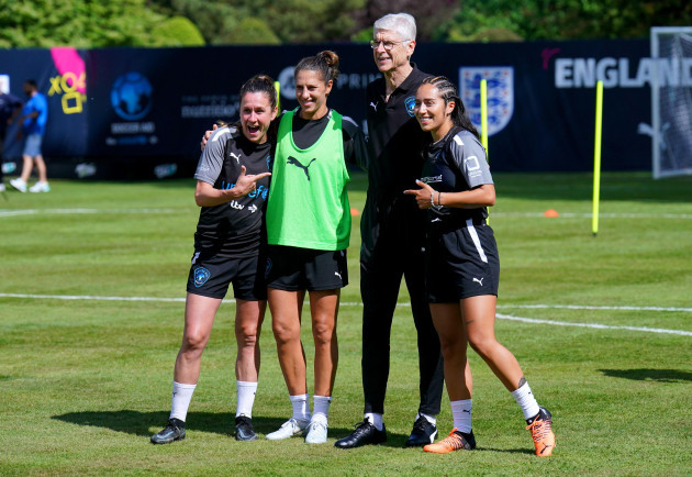 world-xi-manager-arsene-wenger-second-right-chelcee-grimes-carli-lloyd-and-heather-oreilly-during-a-training-session-ahead-of-socceraid-at-champneys-tring-wigginton-picture-date-friday-june-10
