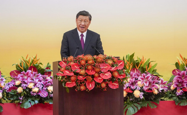 hong-kong-china-1st-july-2022-chinese-president-xi-jinping-makes-remarks-at-a-gathering-celebrating-the-25th-anniversary-of-hong-kongs-return-to-the-motherland-and-the-inaugural-ceremony-of-the-s
