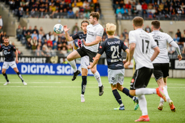 markus-solbakken-with-lewis-banks