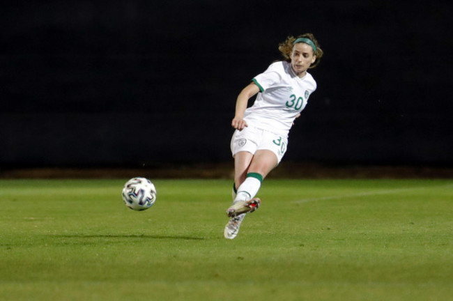 murcia-spain-19th-feb-2022-chloe-mustaki-30-ireland-during-the-pinatar-cup-match-between-republic-of-ireland-and-russia-at-la-manga-spain-alberto-saenz-molinaspp-credit-spp-sport-press-photo