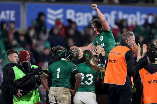 enya-breen-celebrates-at-the-final-whistle