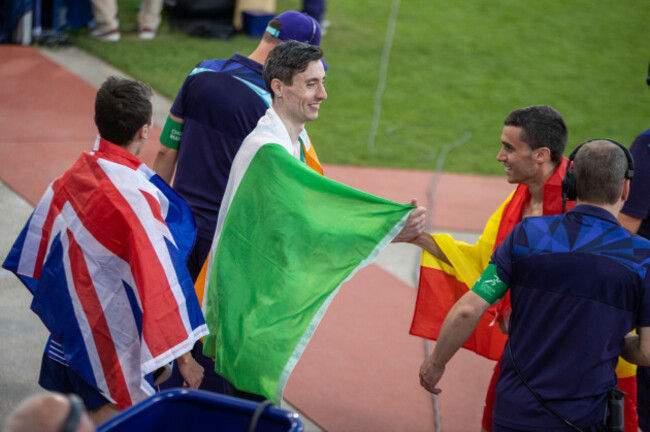 mark-english-with-winner-mariano-garcia-after-the-race