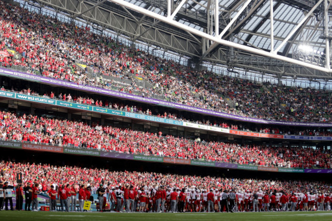 nebraska-fans-watch-the-game