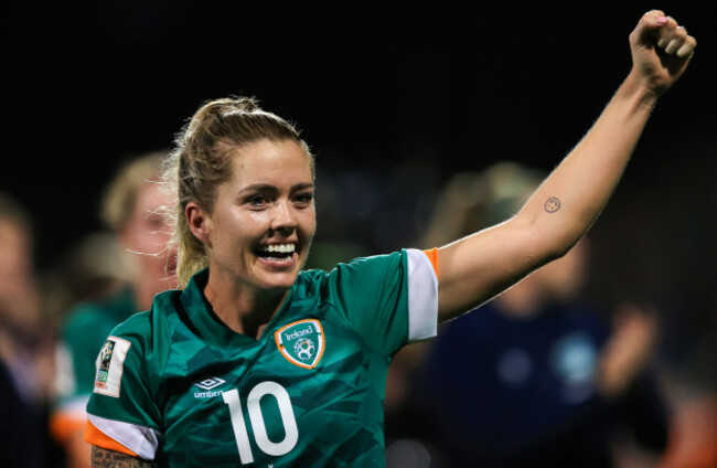 denise-osullivan-celebrates-winning